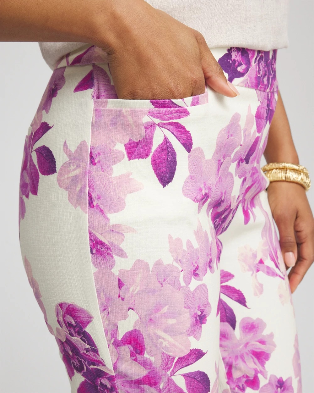 Brigitte™ Floral Pull-On Slim Cropped Pants