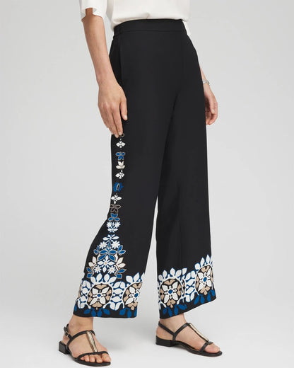 Placed Floral Print Soft Cropped Pants