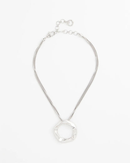 Short Circle Pendant Necklace