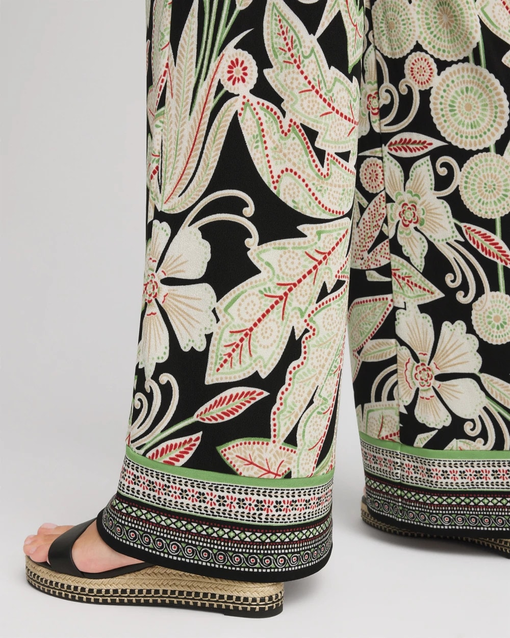 Petite Travelers™ Island-Motif Palazzo Pants