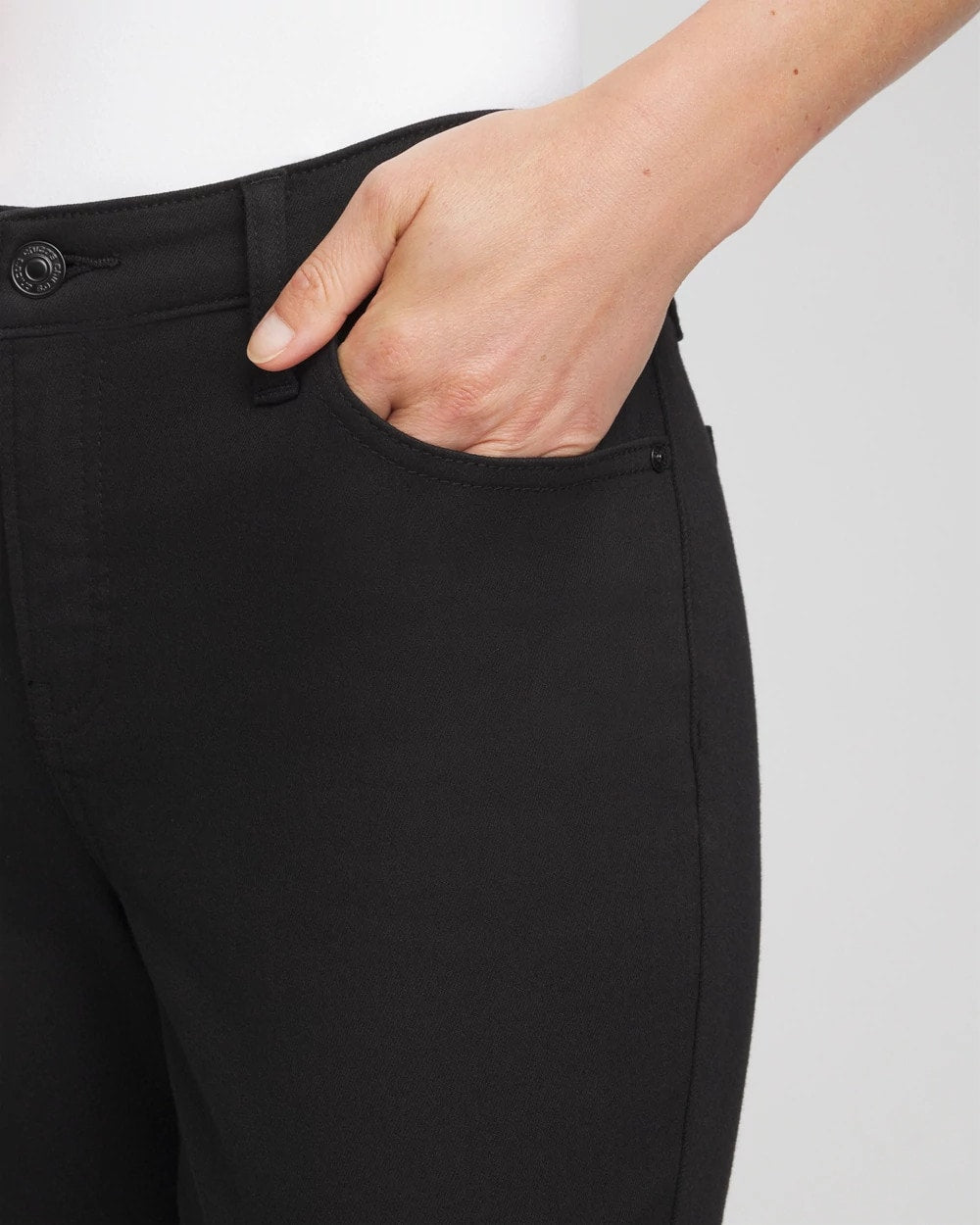 Girlfriend Slim Ankle Jeans